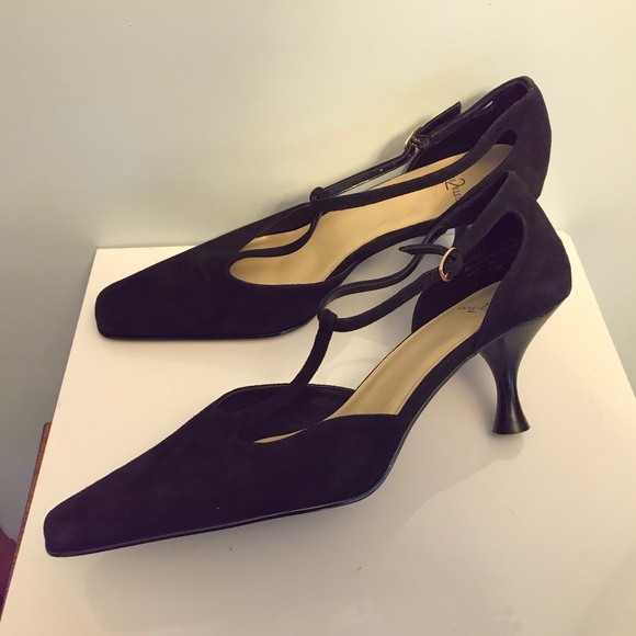 Anne Klein Black leather T strap square toe pump - Picture 1 of 16